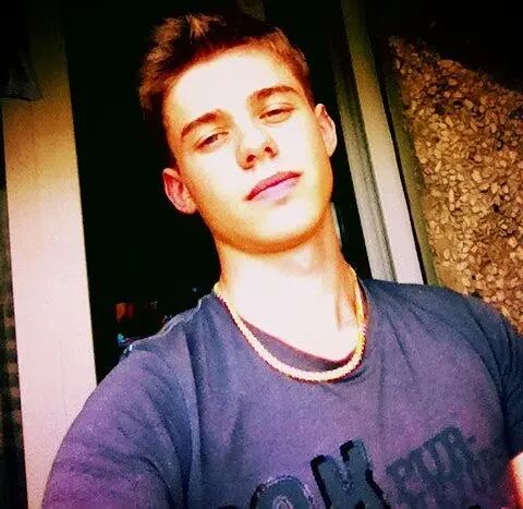  29169273  Alex, 29 ,    