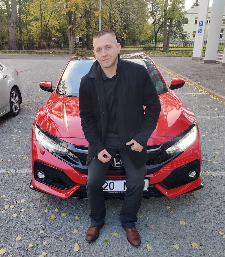  29640843  Jevgeni Voss, 32 ,    