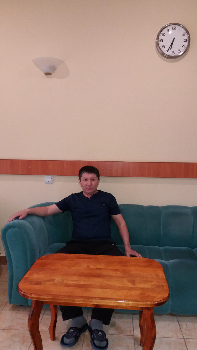  ,   Nurbek, 52 ,   ,   , c 