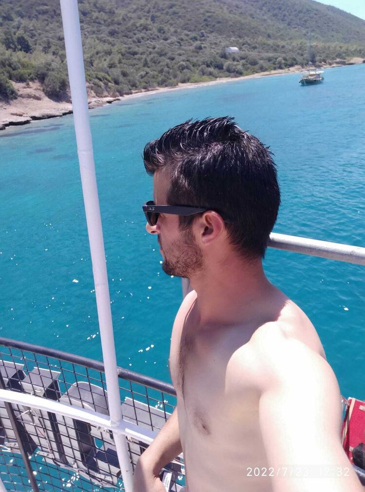  Esenyurt,   Tarkan, 33 ,   ,   , c , 