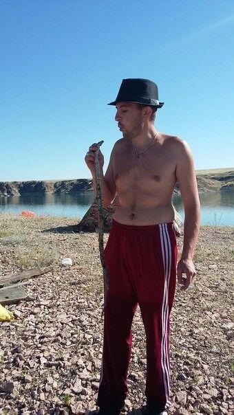  6095453  Kennchuk, 36 ,    