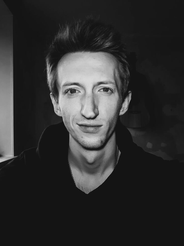  31030213  , 32 ,    -