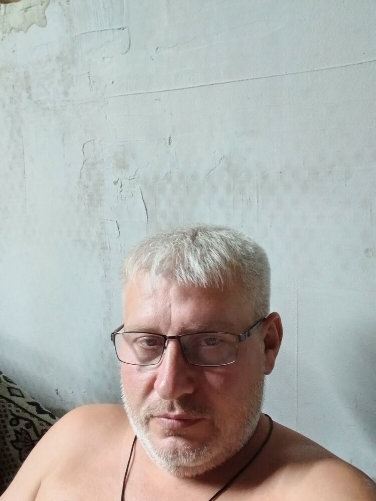  52852303  Alex, 44 ,    