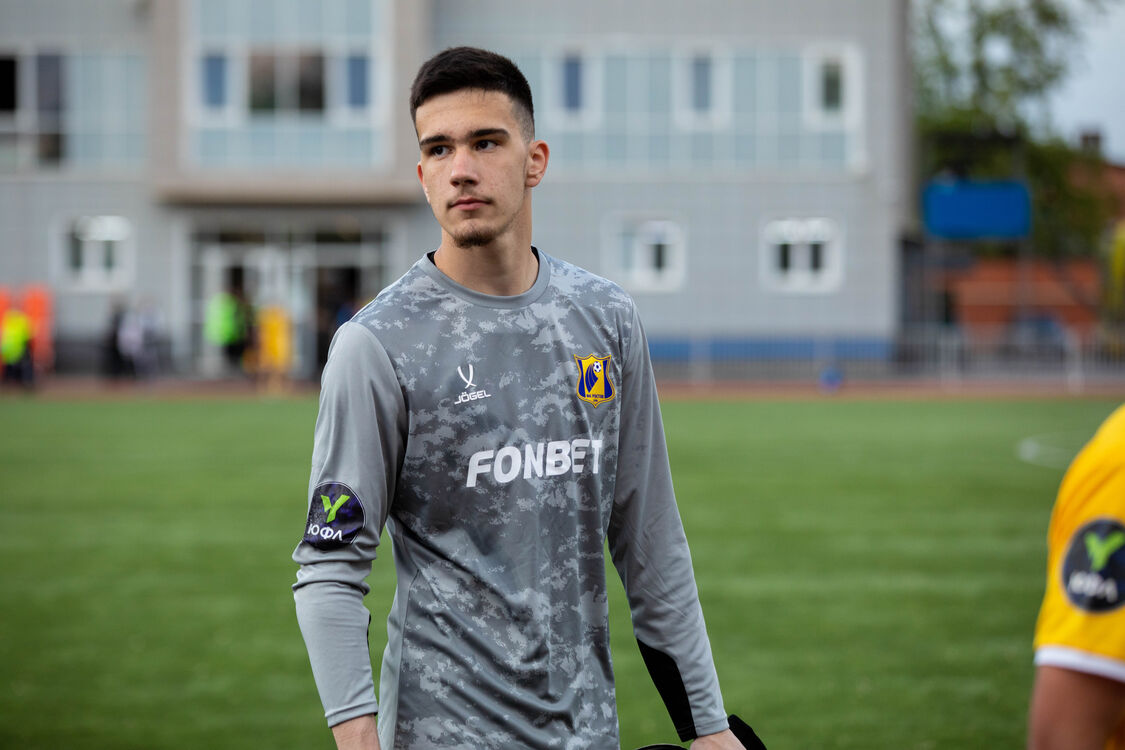  --,   , 18 ,     , c 