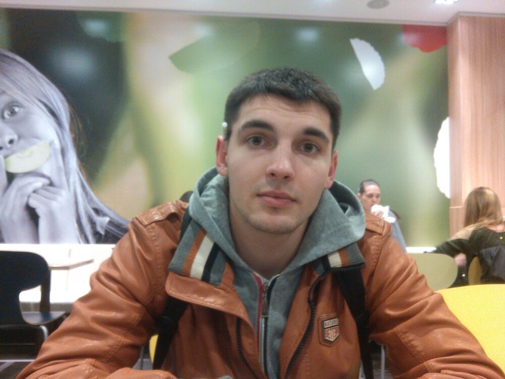  ,   ANDRIY, 29 ,   