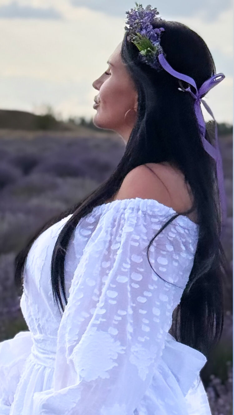  52331933  , 42 ,    --