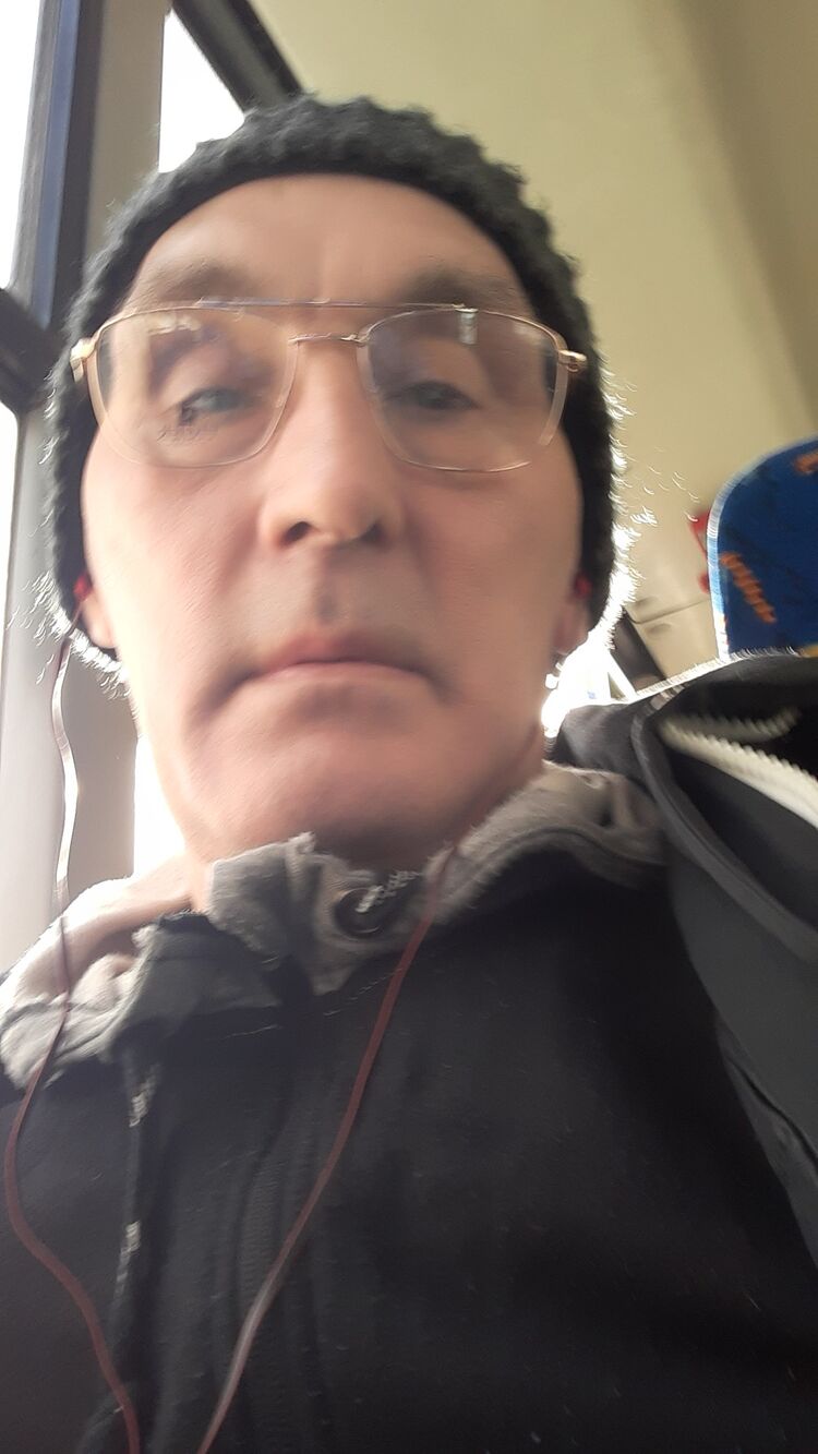  33219823  , 51 ,    