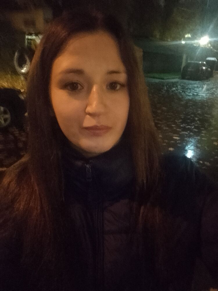  53950113  Alena, 25 ,    