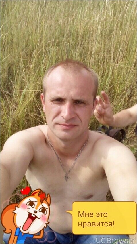  9745153  Serhii, 37 ,    