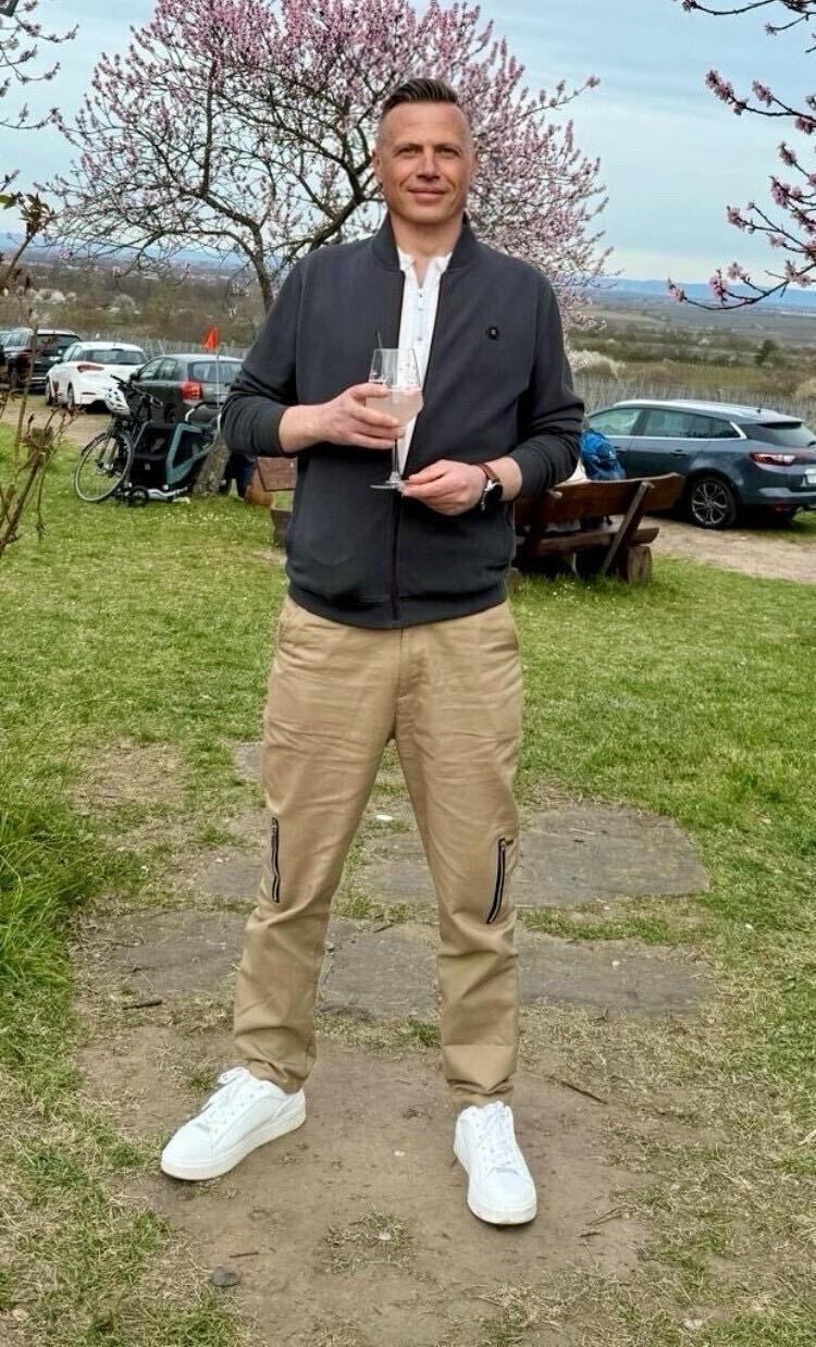  Bitburg,   Viktor, 41 ,   ,   , c , 