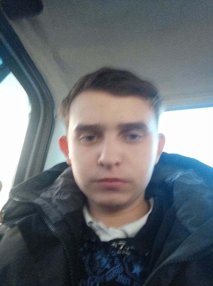  38825643  , 21 ,    