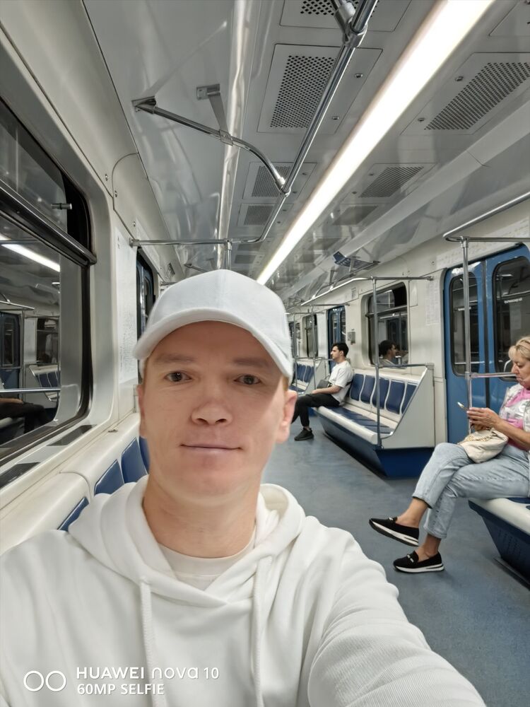  46024083  , 44 ,    