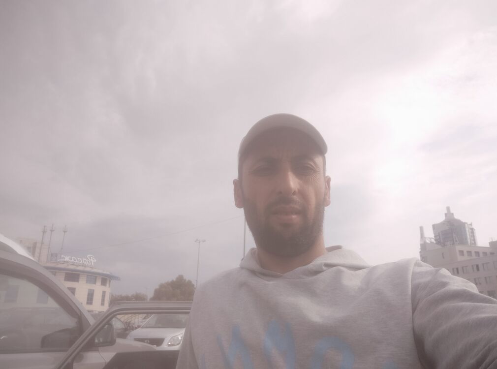  23851123  Usman, 37 ,    