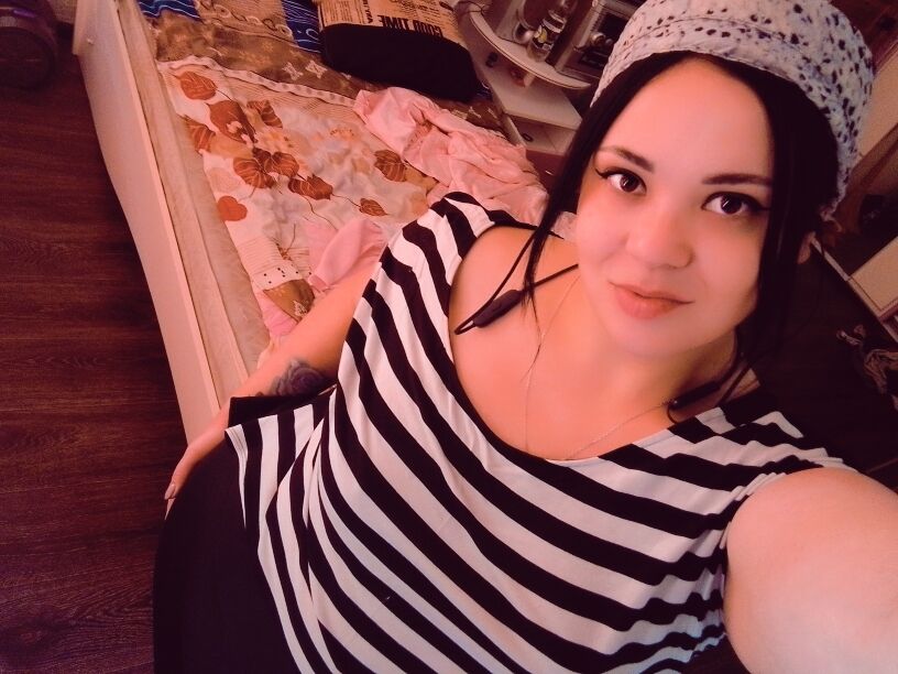  45648433  Kristina, 31 ,    