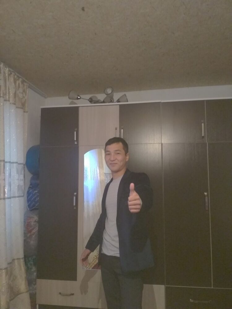  21246703  Nurik, 33 ,    