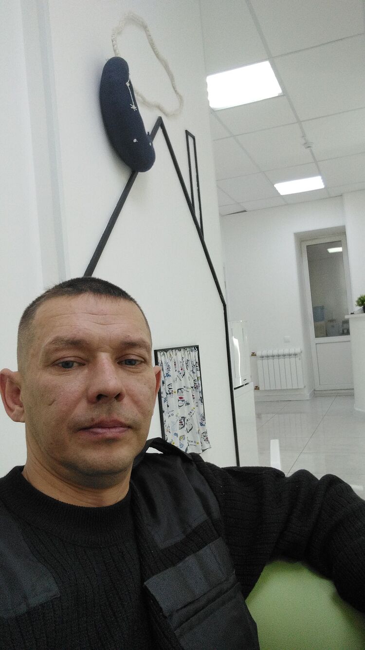  40541803  , 44 ,    