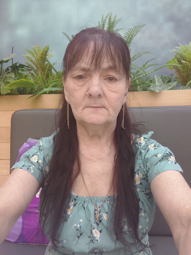  52656983  Olga, 62 ,    