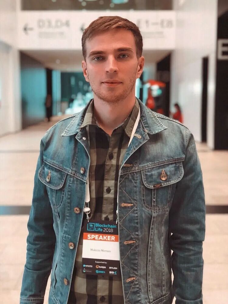  51895003  Maxim, 29 ,    