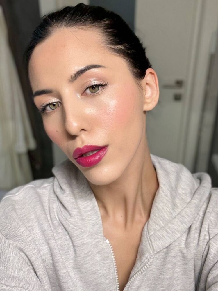  54684173  , 27 ,    Aalden