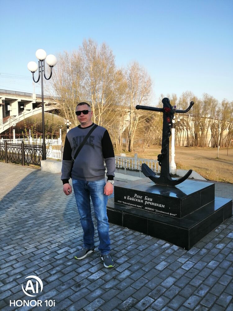  ,   Mikhail, 41 ,     , c 