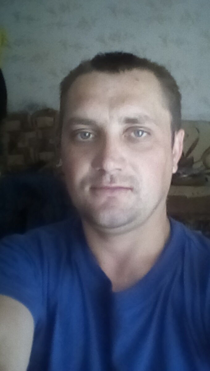  12498233  Sergey, 35 ,    