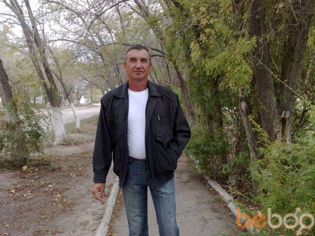  ,   Misha, 64 ,   