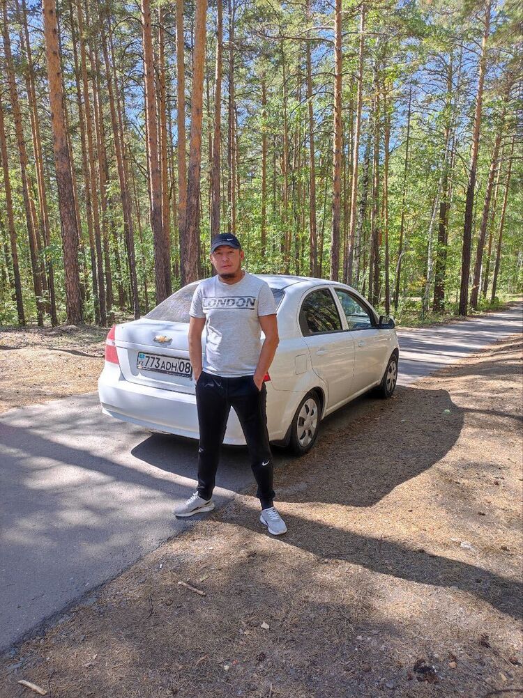  40615293  Rustam, 35 ,    