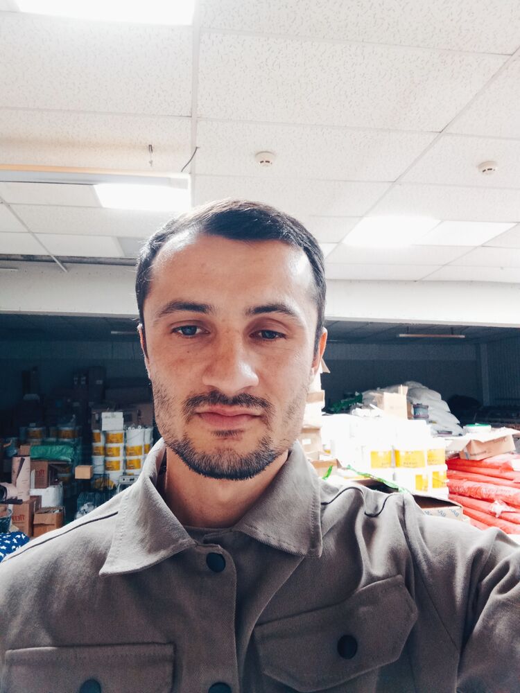  28353013  Zakir, 31 ,    