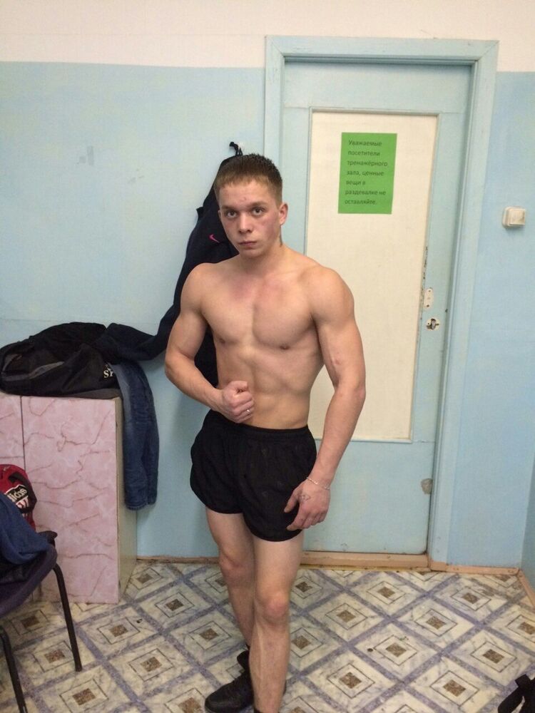   ,   Roman, 28 ,   