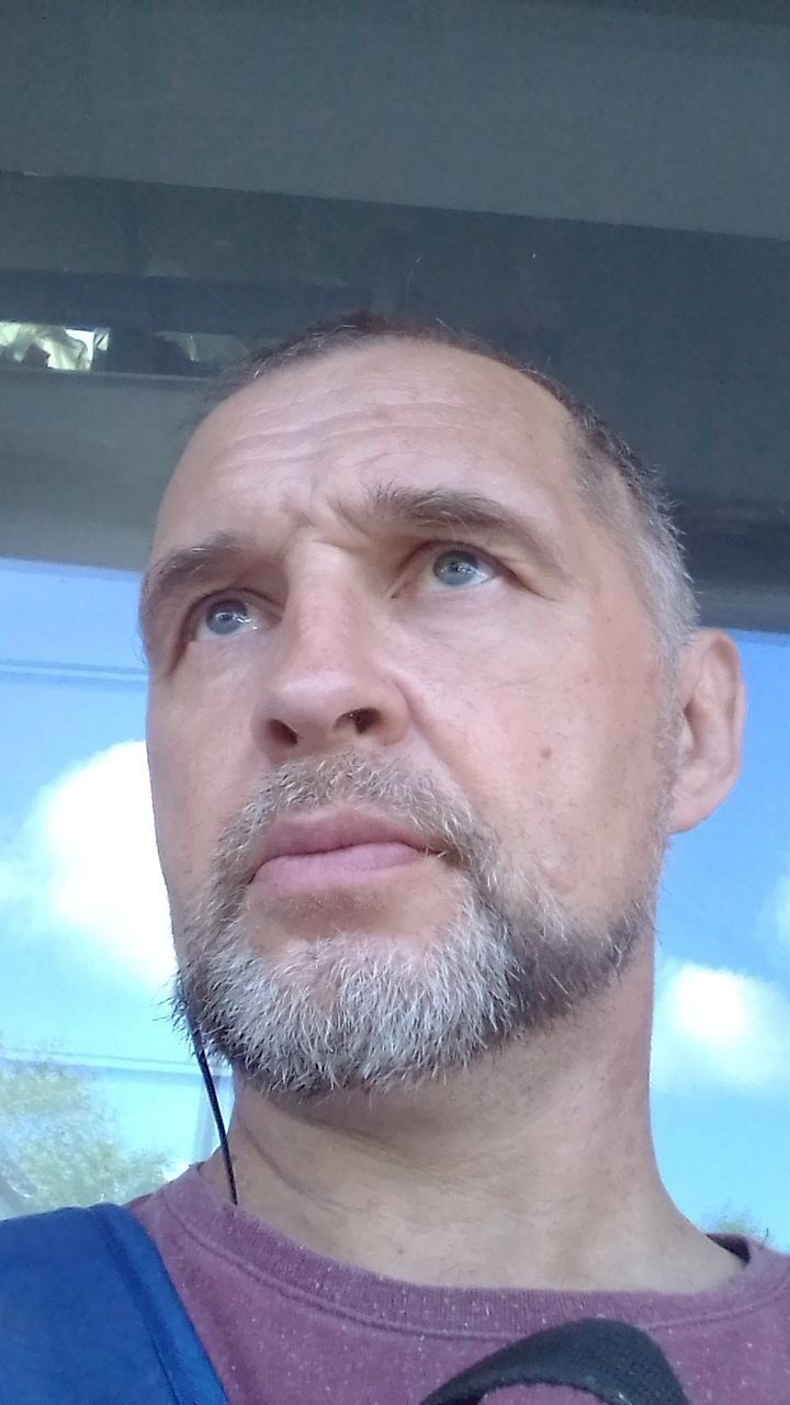  52171393  Alexander, 54 ,    