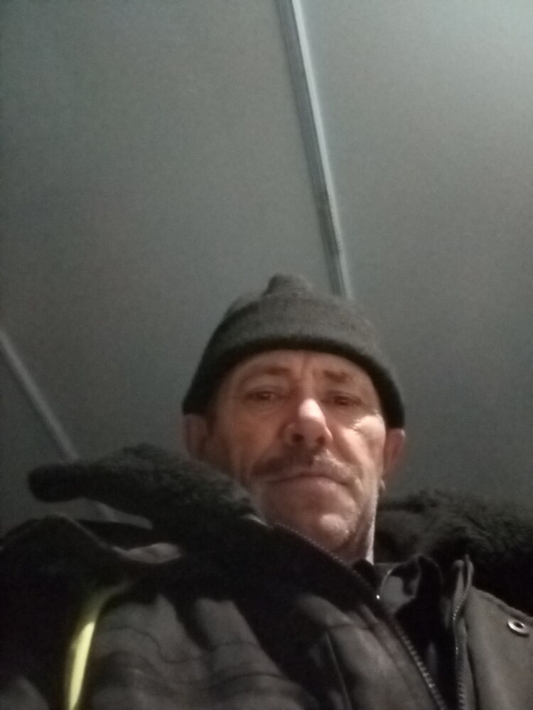  31058773  , 53 ,    