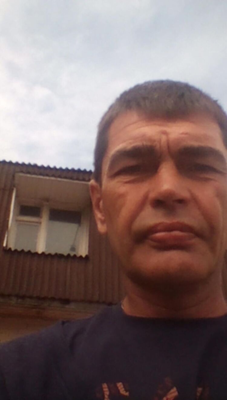  30123403  Vladislav, 40 ,     
