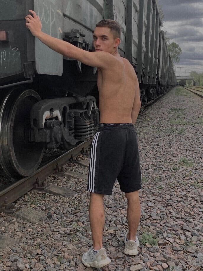  27787383  , 25 ,    -