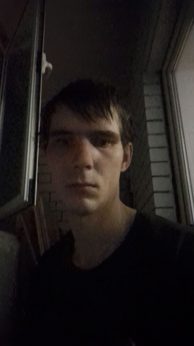  46722533  , 28 ,    