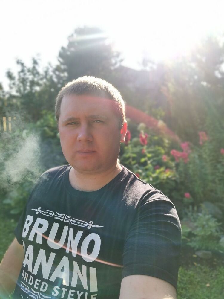  28043653  Vasily, 36 ,    