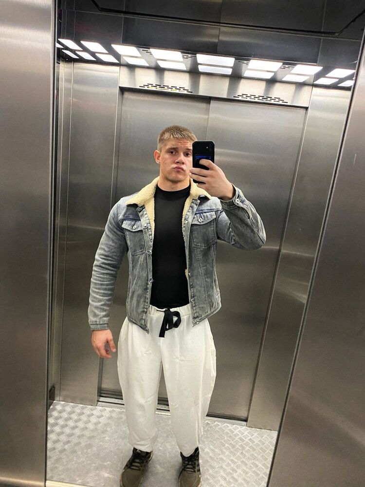  54428353  Tohavcx, 23 ,    