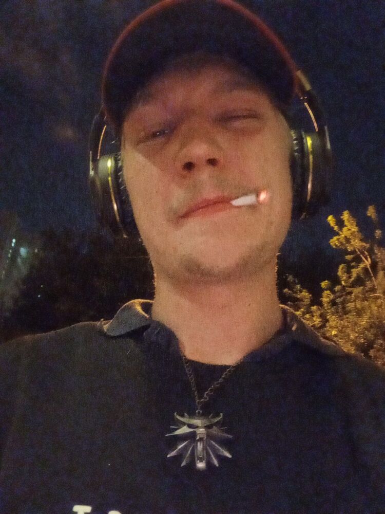  45159863  Alexander, 27 ,    