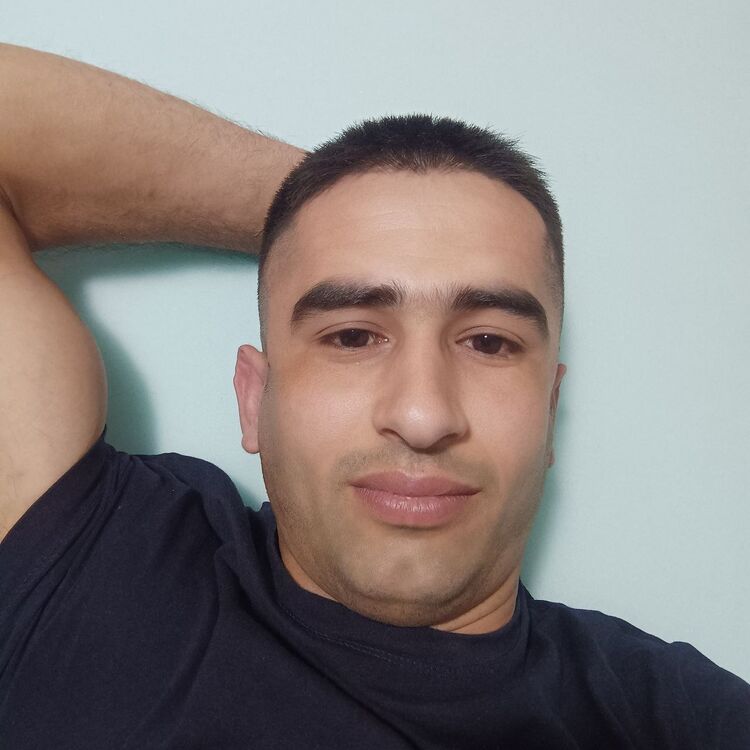  53359383  Gussi, 29 ,    