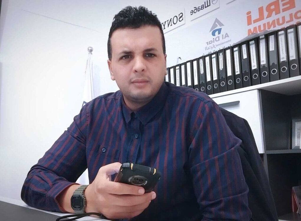  ,    , 37 ,   ,   
