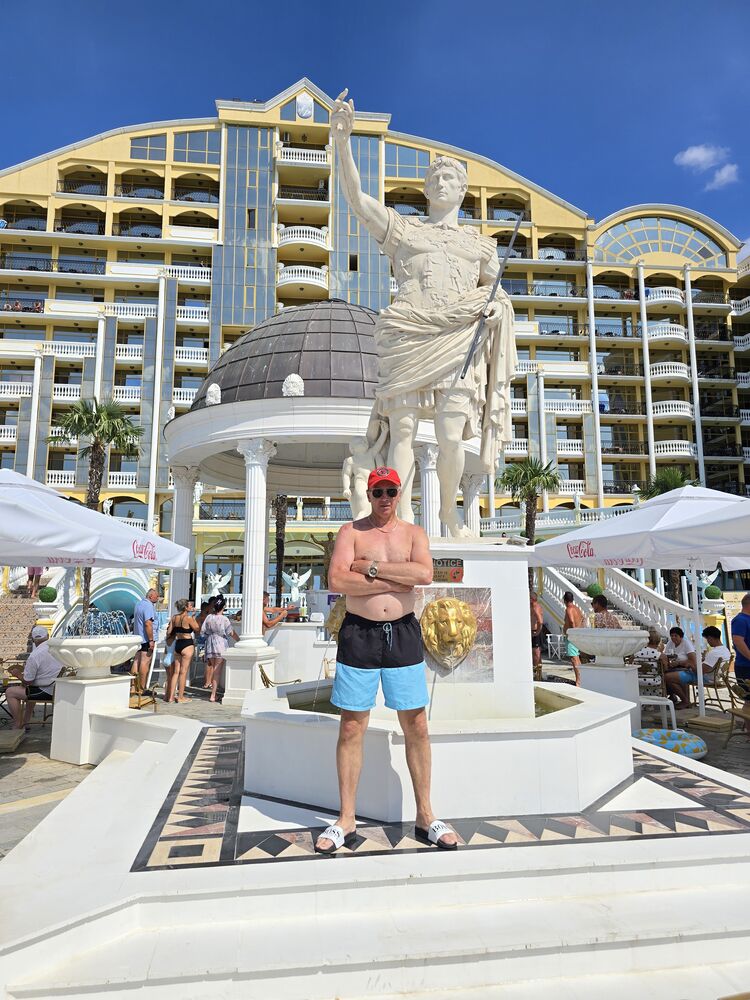  ,   Aleksandr, 47 ,   ,   