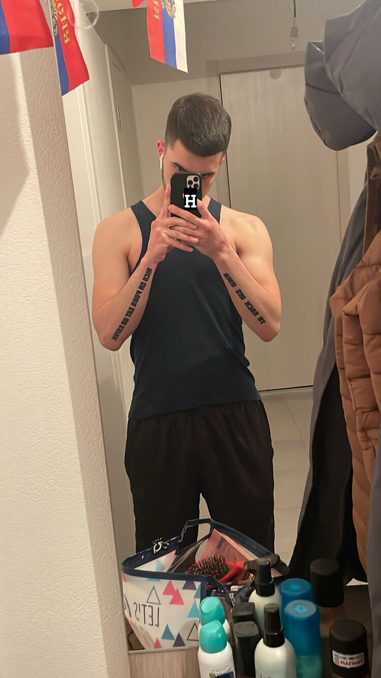  25781423  , 23 ,    