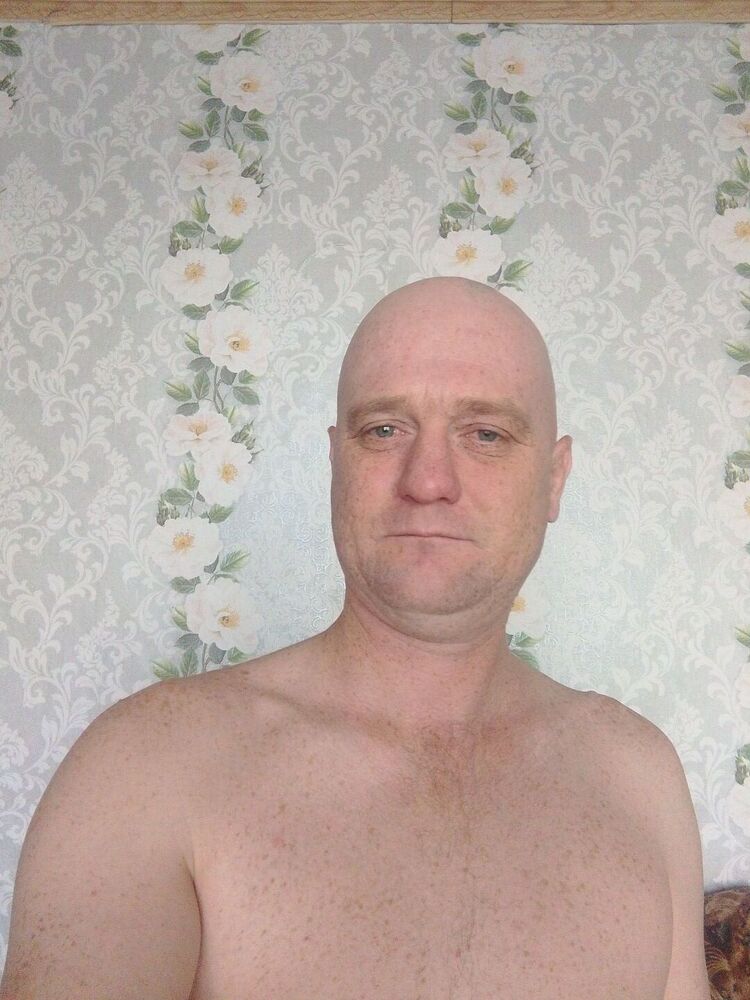  48288773   , 37 ,    