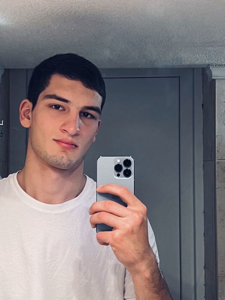  43820973  Kantemir, 23 ,    -