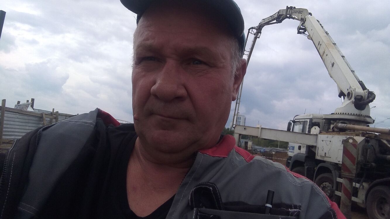  48056483  , 58 ,    