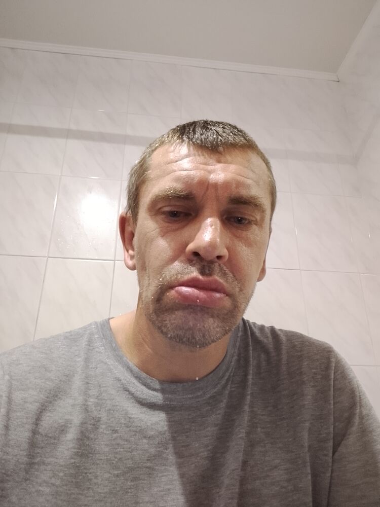  52733783  , 42 ,    