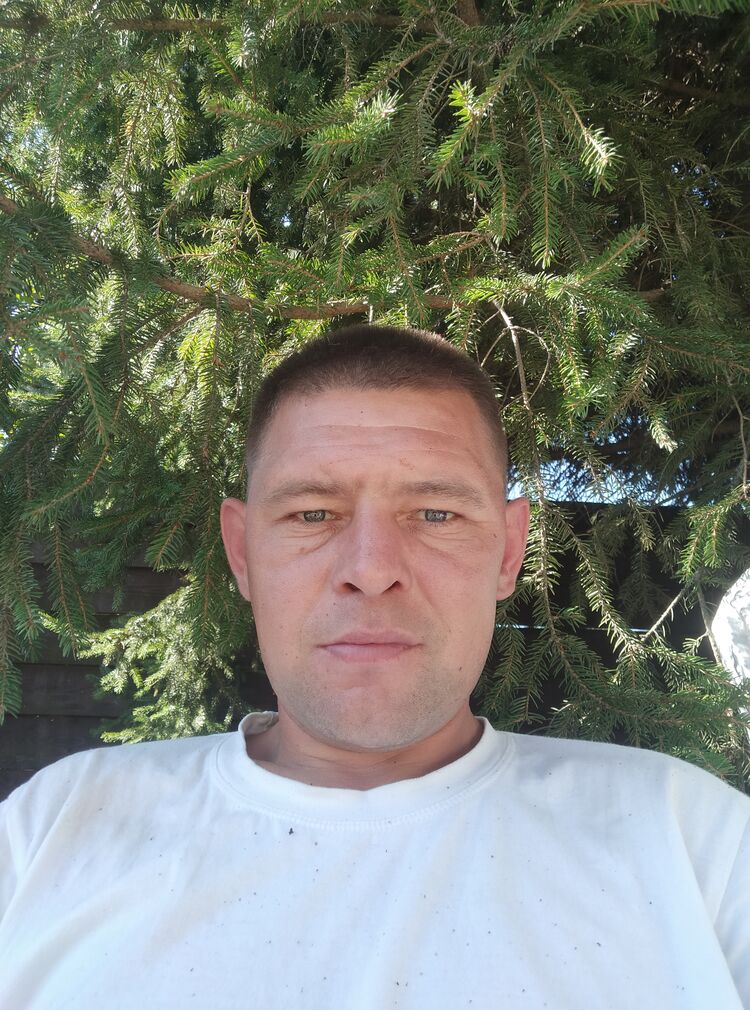 46183653  Maks, 34 ,    