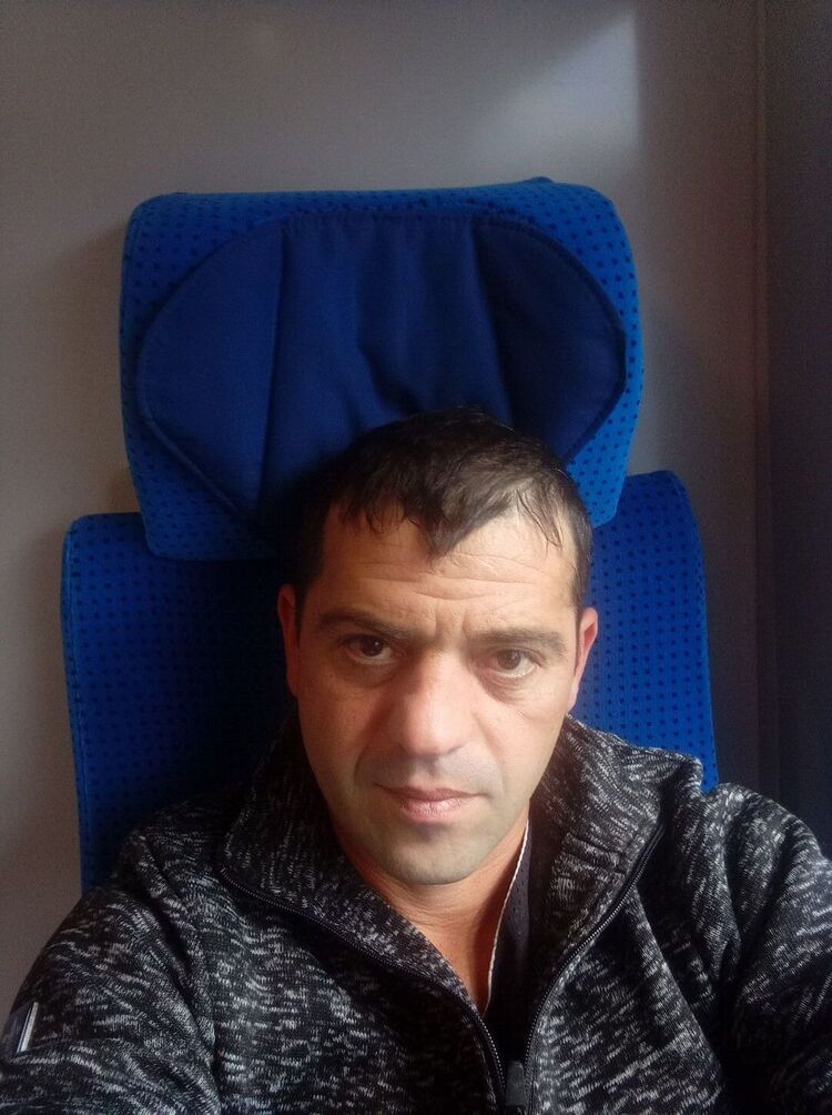  30166703  Levan, 43 ,    