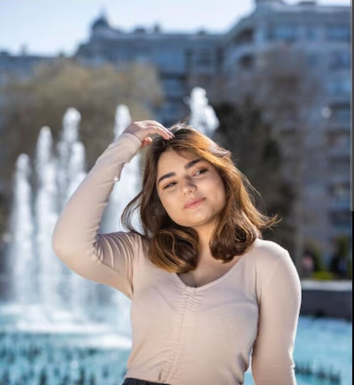  44928063  , 21 ,    