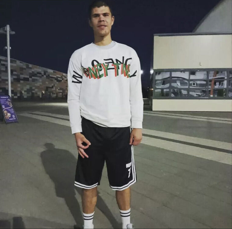 ���� 35779703 ����� ������, 23 ����, ���� ���������� � ������