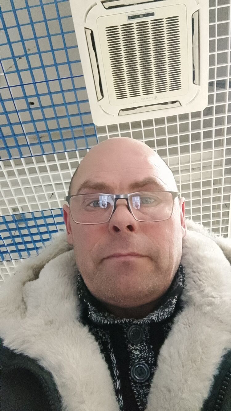  41922433  , 47 ,    